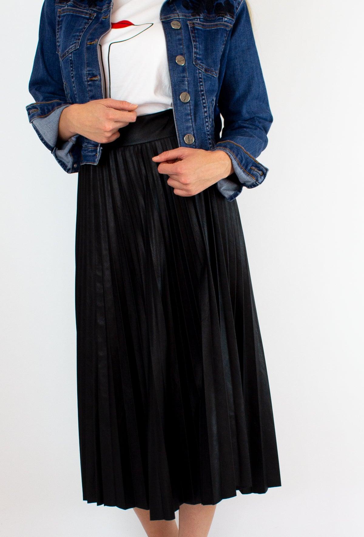 Bőrhatású pliszírozott szoknya - Chili dresses - Szoknya